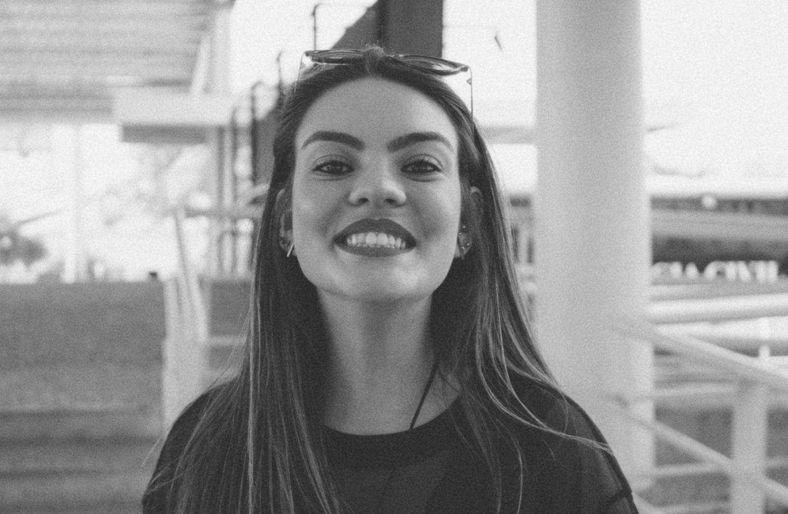 Studenti al lavoro nel laboratorio di makeup effetti speciali